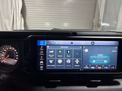 Used 2026 Jeep Wrangler Unlimited Sport AWD/4WD image 33