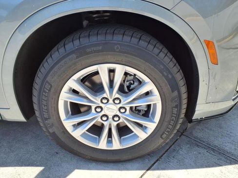 New 2025 Cadillac XT6 Luxury image 7