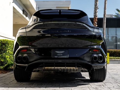 Used 2025 Aston Martin DBX 707 image 28