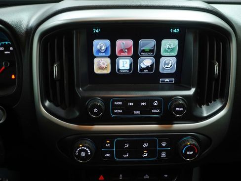 Used 2016 Chevrolet Colorado LT w/ LT Convenience Package AWD/4WD image 17