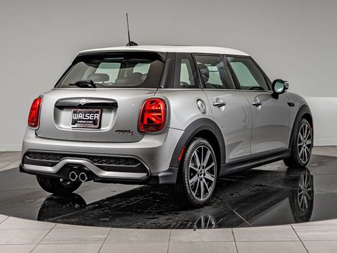 Used 2024 MINI Cooper S FWD image 5