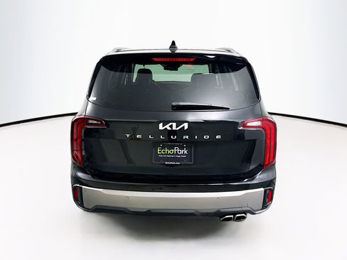 Used 2025 Kia Telluride S FWD image 7