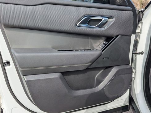 Used 2023 Land Rover Range Rover Velar S image 30