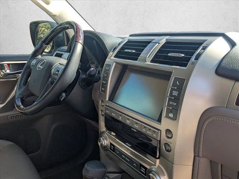 Used 2019 Lexus GX 460 Luxury image 20