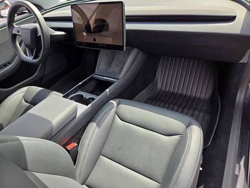 Used 2025 Tesla Model 3 Long Range RWD image 16
