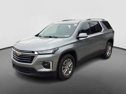 Used 2023 Chevrolet Traverse LT