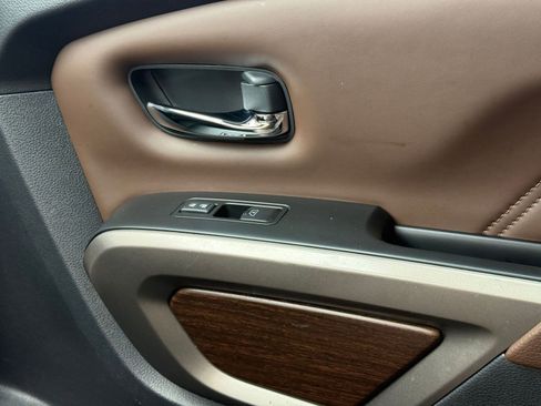 Used 2023 Nissan Titan Platinum Reserve w/ Moonroof Package image 26