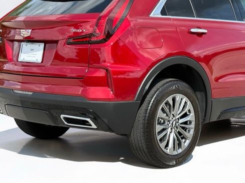 Certified 2024 Cadillac XT4 Premium Luxury w/ Technology Package FWD image 15