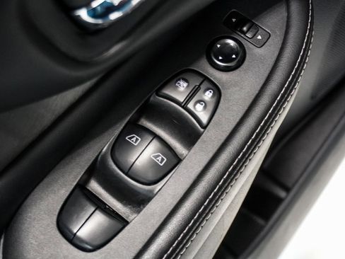 Used 2023 Nissan Murano SV w/ SV Midnight Edition Package image 35