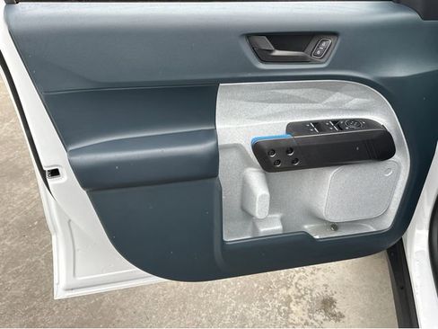 New 2026 Ford Maverick XLT image 33