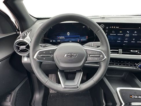 New 2026 Chevrolet Equinox LT w/ Convenience Package II image 12