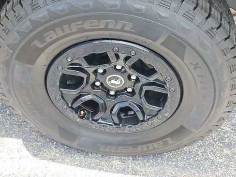 Used 2024 Ford Bronco Wildtrak AWD/4WD image 6