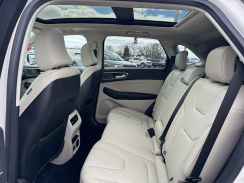 Used 2022 Ford Edge Titanium w/ Class II Trailer Tow Package image 21