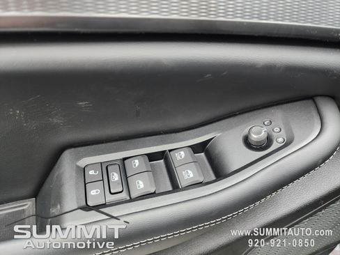 New 2025 Jeep Grand Cherokee L Laredo w/ Trailer Tow Package image 44