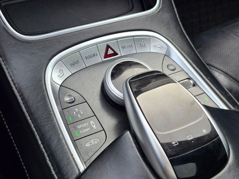 Used 2015 Mercedes-Benz S 550 S 550 4MATIC Sedan 4D image 32