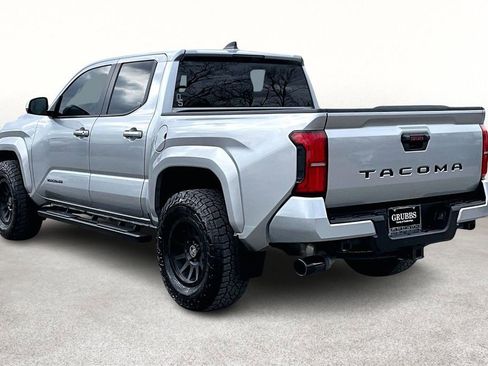 Used 2024 Toyota Tacoma TRD Sport image 16