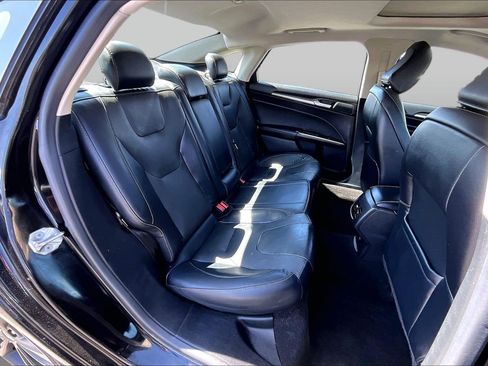 Used 2020 Ford Fusion Titanium AWD/4WD image 25