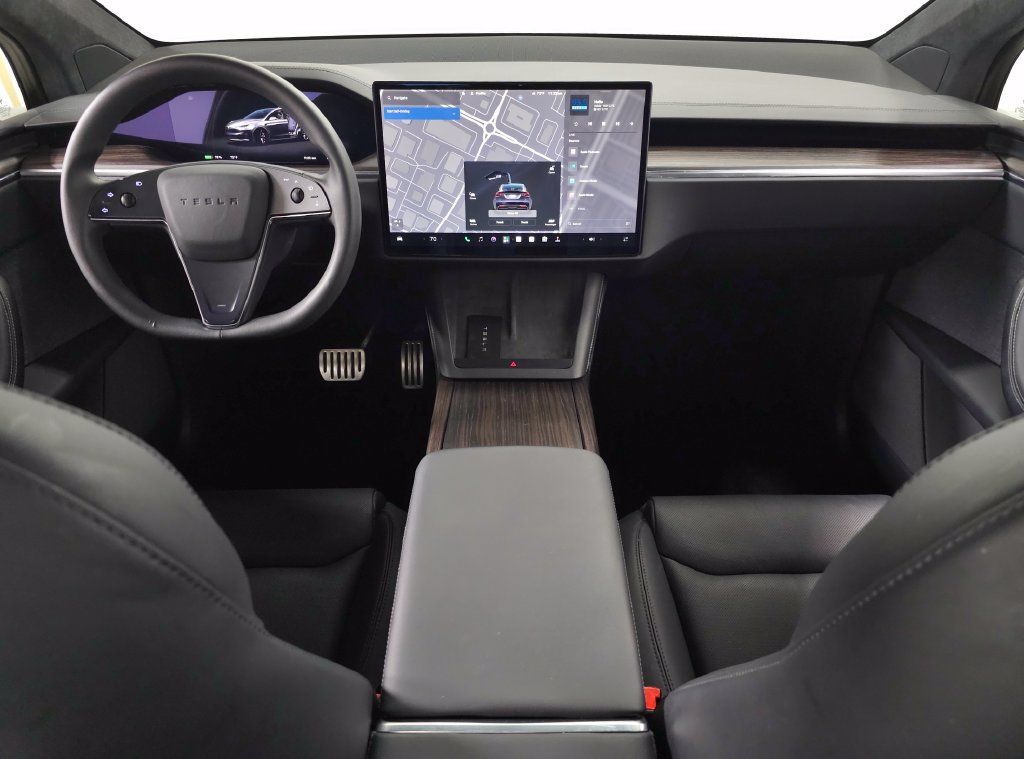 Used 2023 Tesla Model X AWD/4WD image 13