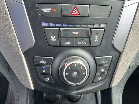 Used 2018 Hyundai Santa Fe Sport AWD/4WD image 18