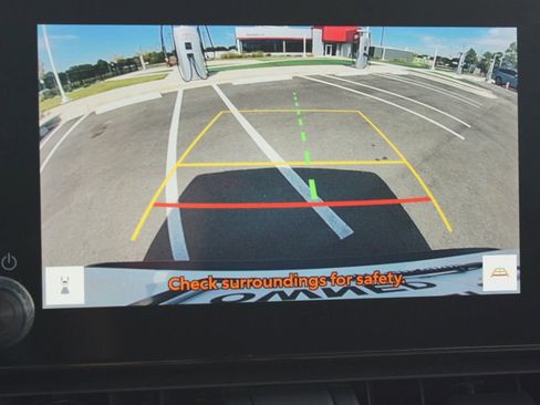 Used 2023 Toyota RAV4 XLE image 6