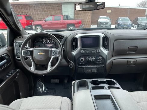Used 2021 Chevrolet Silverado 1500 LT image 24