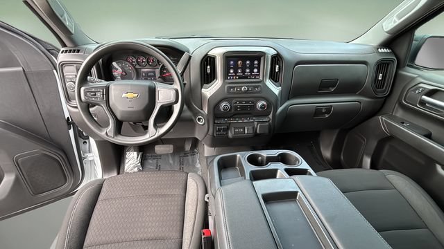 Used 2025 Chevrolet Silverado 1500 Custom RWD image 16
