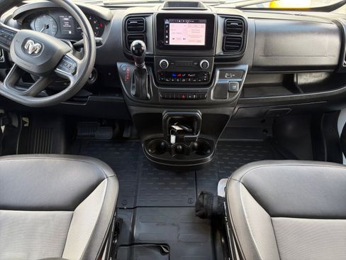 Used 2023 RAM ProMaster 2500 FWD image 17