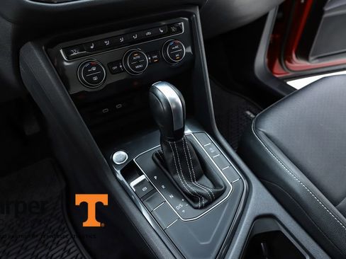 Used 2021 Volkswagen Tiguan SE image 62