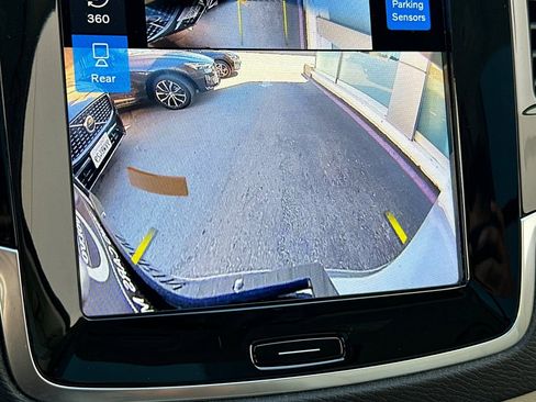 Certified 2024 Volvo XC90 B6 Plus image 24