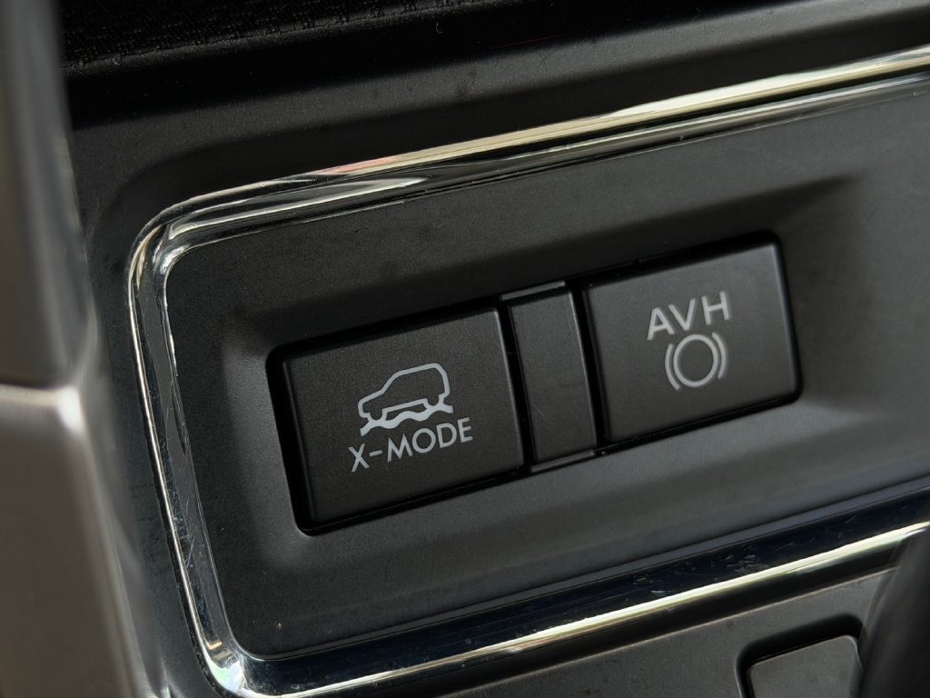 Used 2022 Subaru Ascent Limited AWD/4WD image 18