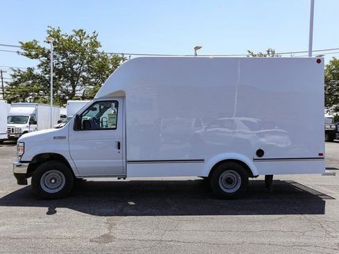 New 2026 Ford E-350 and Econoline 350 Super Duty w/ Power Equipment Group RWD image 6