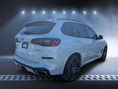 Used 2019 BMW X5 xDrive50i w/ M Sport Package image 3