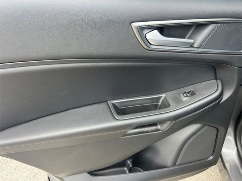 New 2024 Ford Edge SE image 14