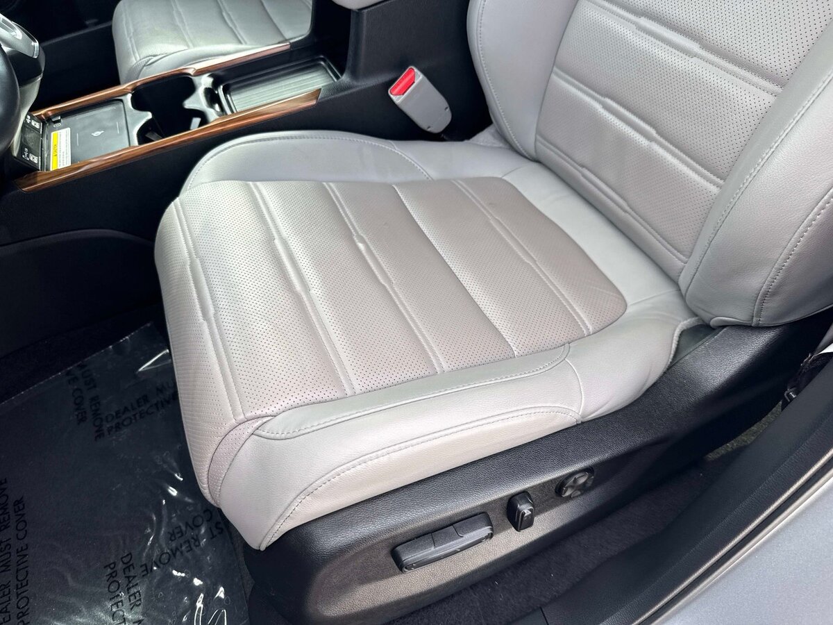 Used 2021 Honda CR-V Touring image 19