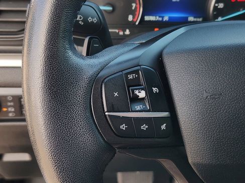 Used 2020 Ford Explorer XLT image 32