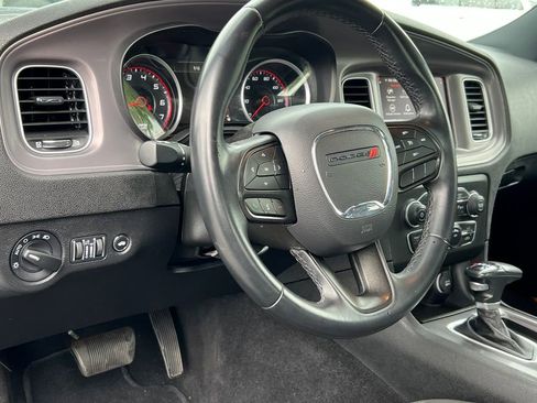 Used 2023 Dodge Charger SXT RWD image 17
