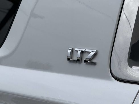 Used 2016 Chevrolet Suburban LTZ image 25