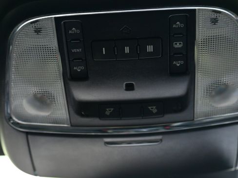 Used 2022 Chrysler 300 S w/ Comfort Group image 28