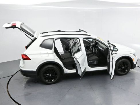 Used 2022 Volkswagen Tiguan S image 35