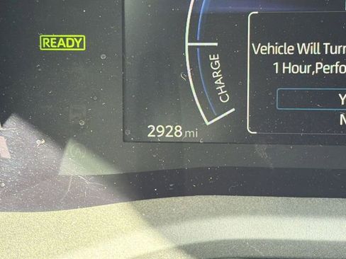 Used 2025 Toyota Camry SE FWD image 16