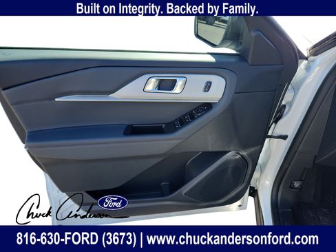 New 2026 Ford Explorer Active AWD/4WD image 22