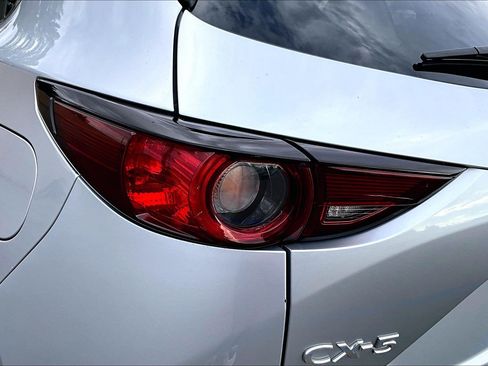 Used 2021 MAZDA CX-5 Touring w/ Touring Preferred SV Package FWD image 29