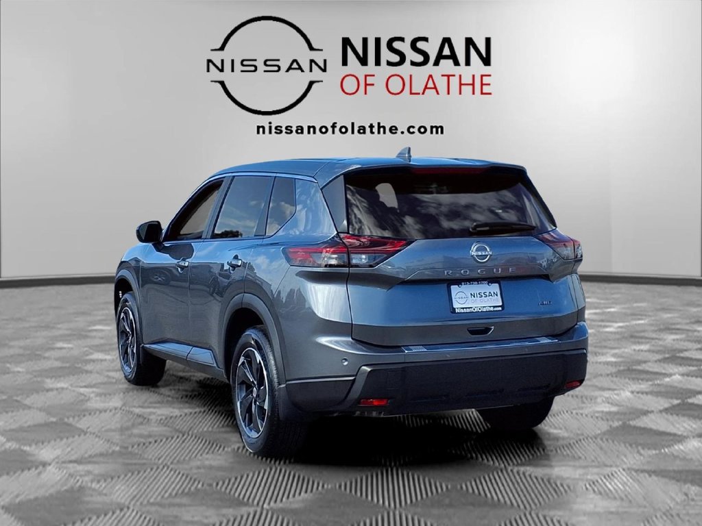 Used 2026 Nissan Rogue SV w/ Cold Weather Package AWD/4WD image 5