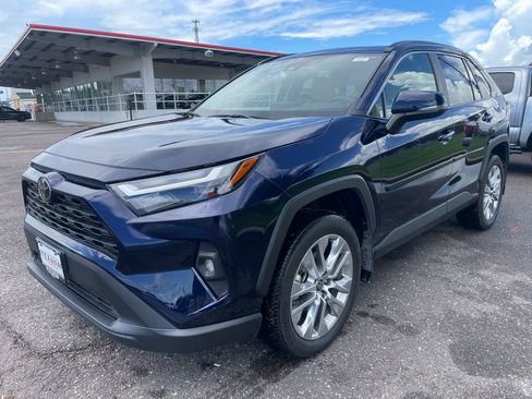 Used 2025 Toyota RAV4 XLE Premium FWD image 3