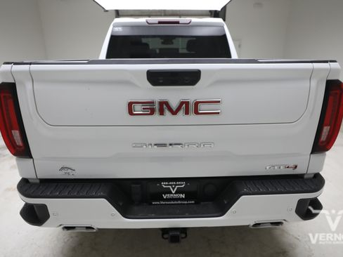 Used 2023 GMC Sierra 1500 AT4 AWD/4WD image 3