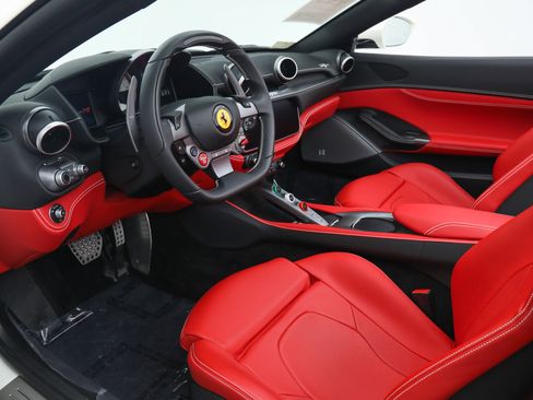 Certified 2022 Ferrari Portofino M RWD image 2