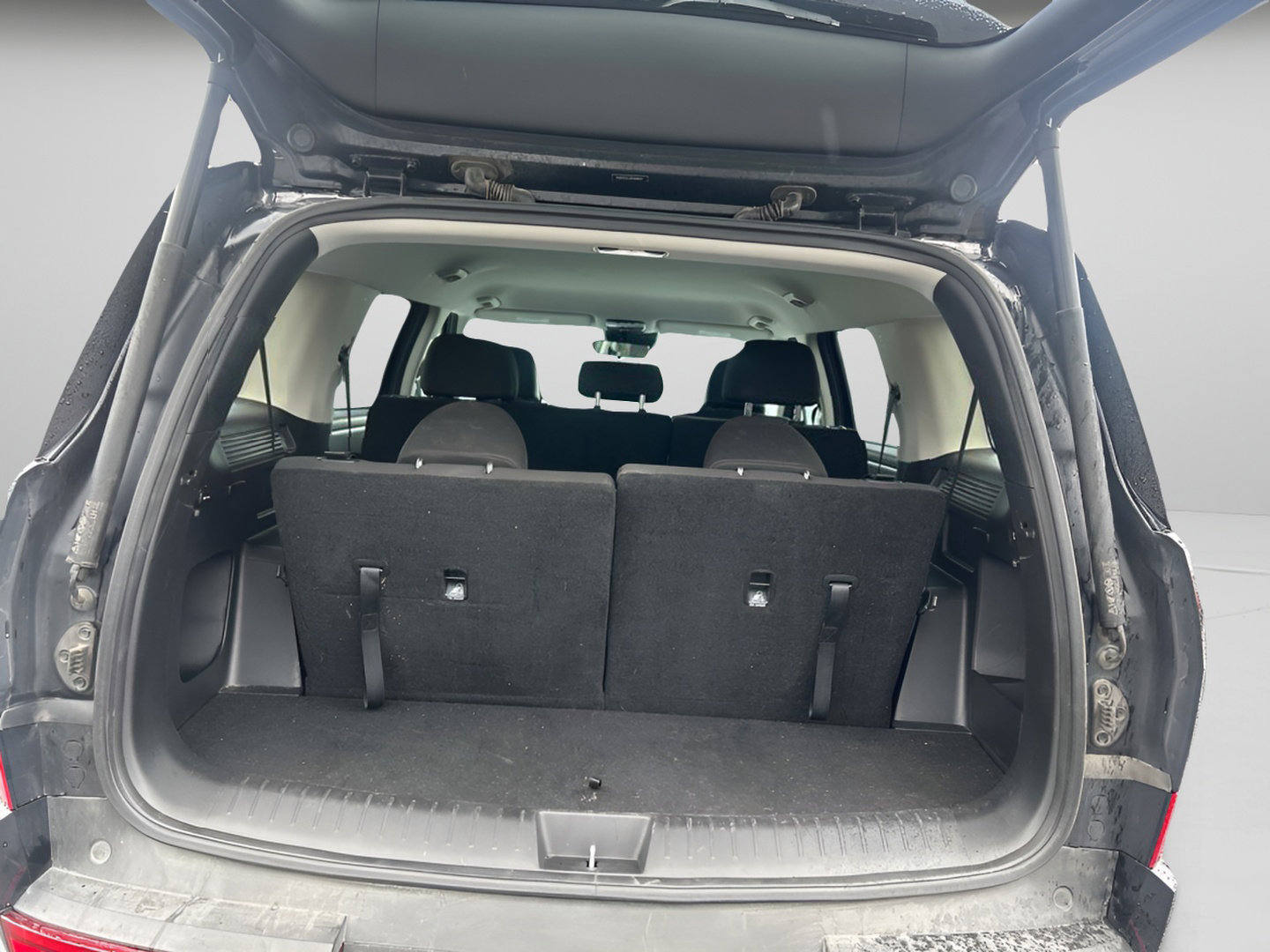 Used 2024 Hyundai Santa Fe SE AWD/4WD image 9