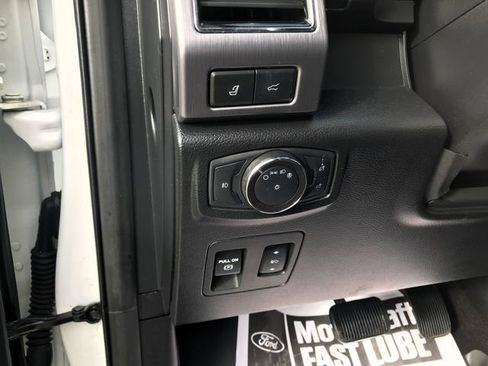 Certified 2020 Ford Expedition Platinum image 8