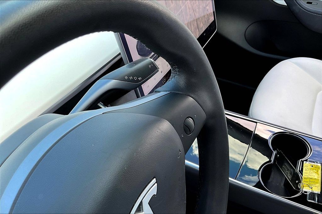 Used 2020 Tesla Model Y Long Range AWD/4WD image 17