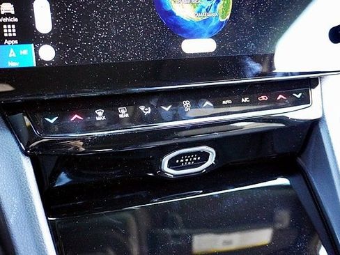 New 2026 Jeep Grand Cherokee Limited w/ Luxury Tech Group II image 34